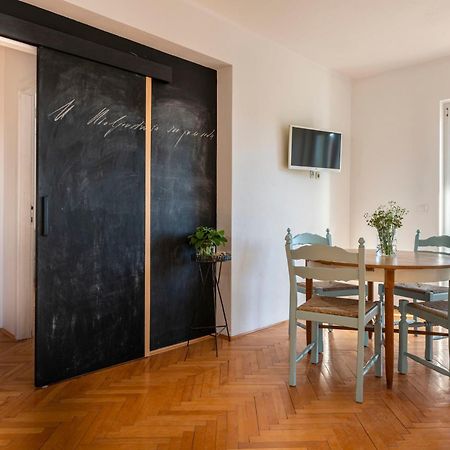Charming Tale Apartments Modun19 Pirovac Bilik gambar