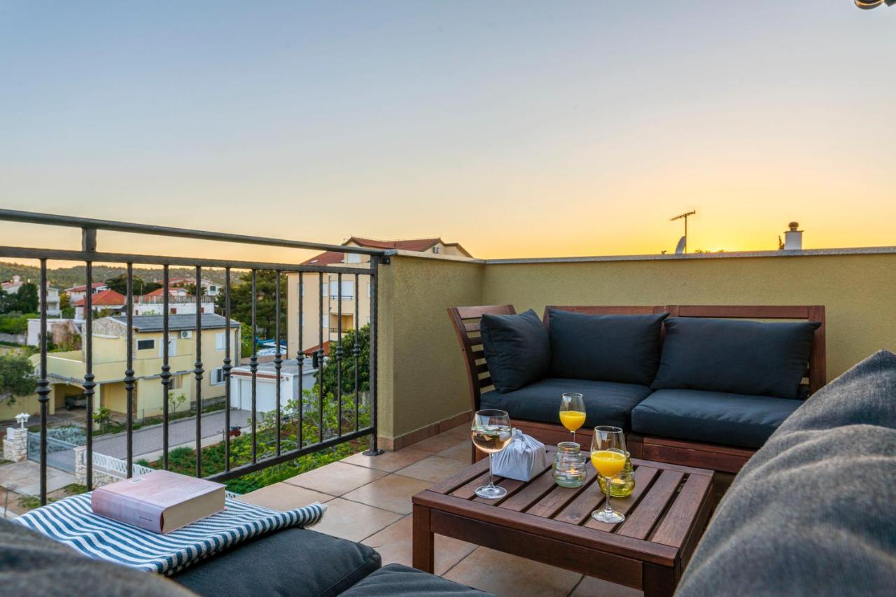 Charming Tale Apartments Modun19 Pirovac Luaran gambar
