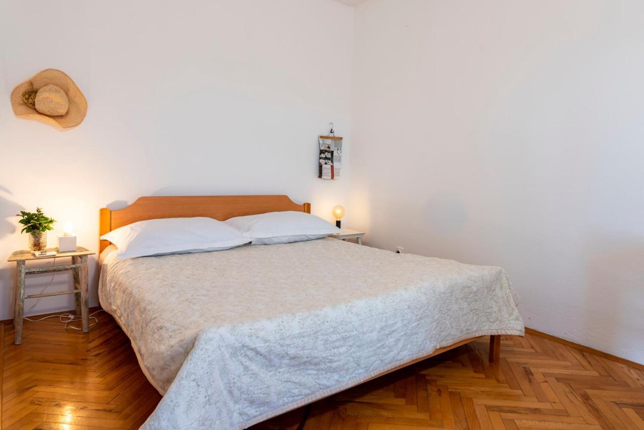 Charming Tale Apartments Modun19 Pirovac Luaran gambar