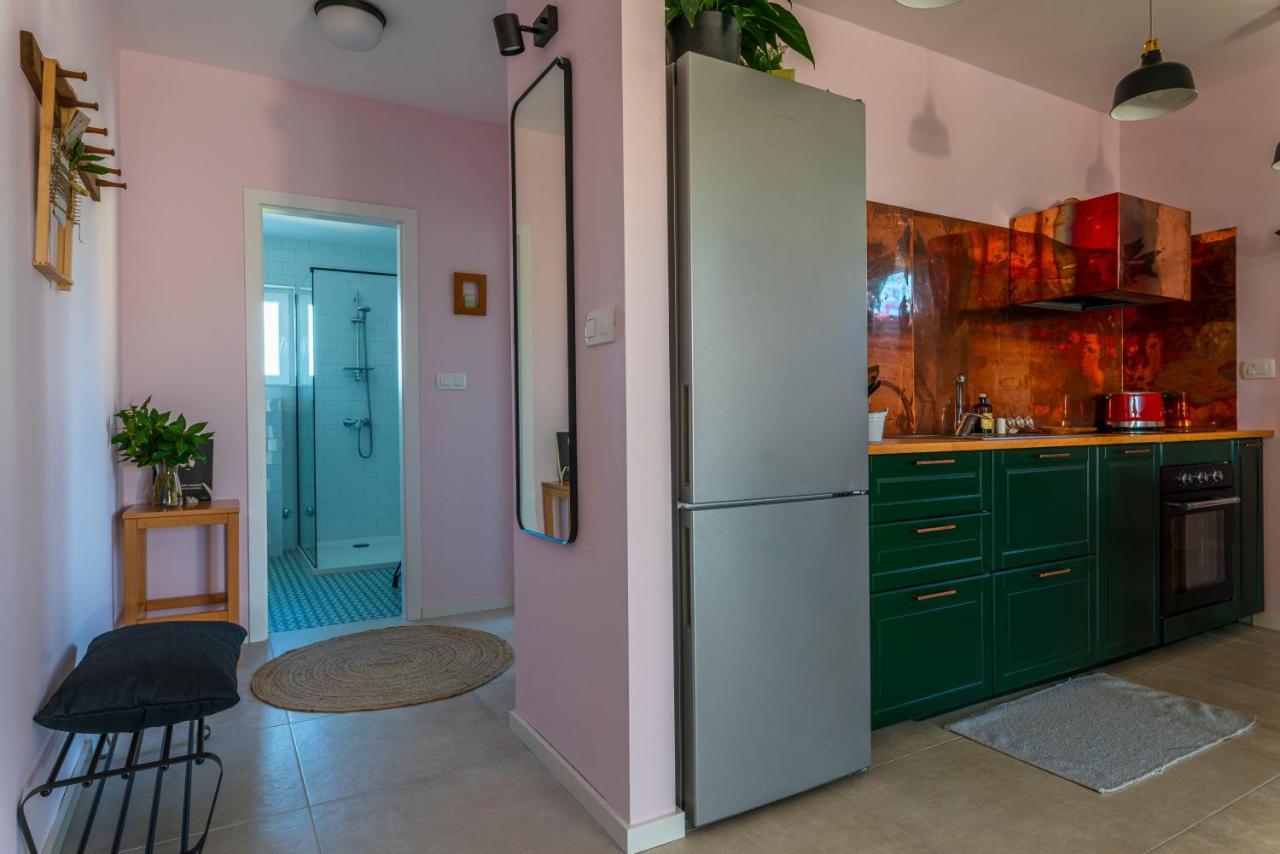 Charming Tale Apartments Modun19 Pirovac Luaran gambar