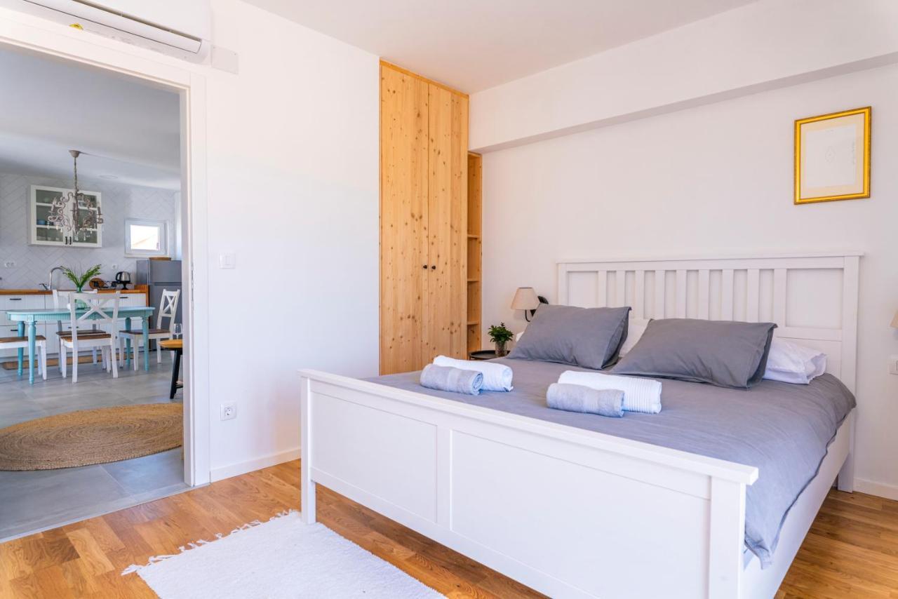 Charming Tale Apartments Modun19 Pirovac Luaran gambar
