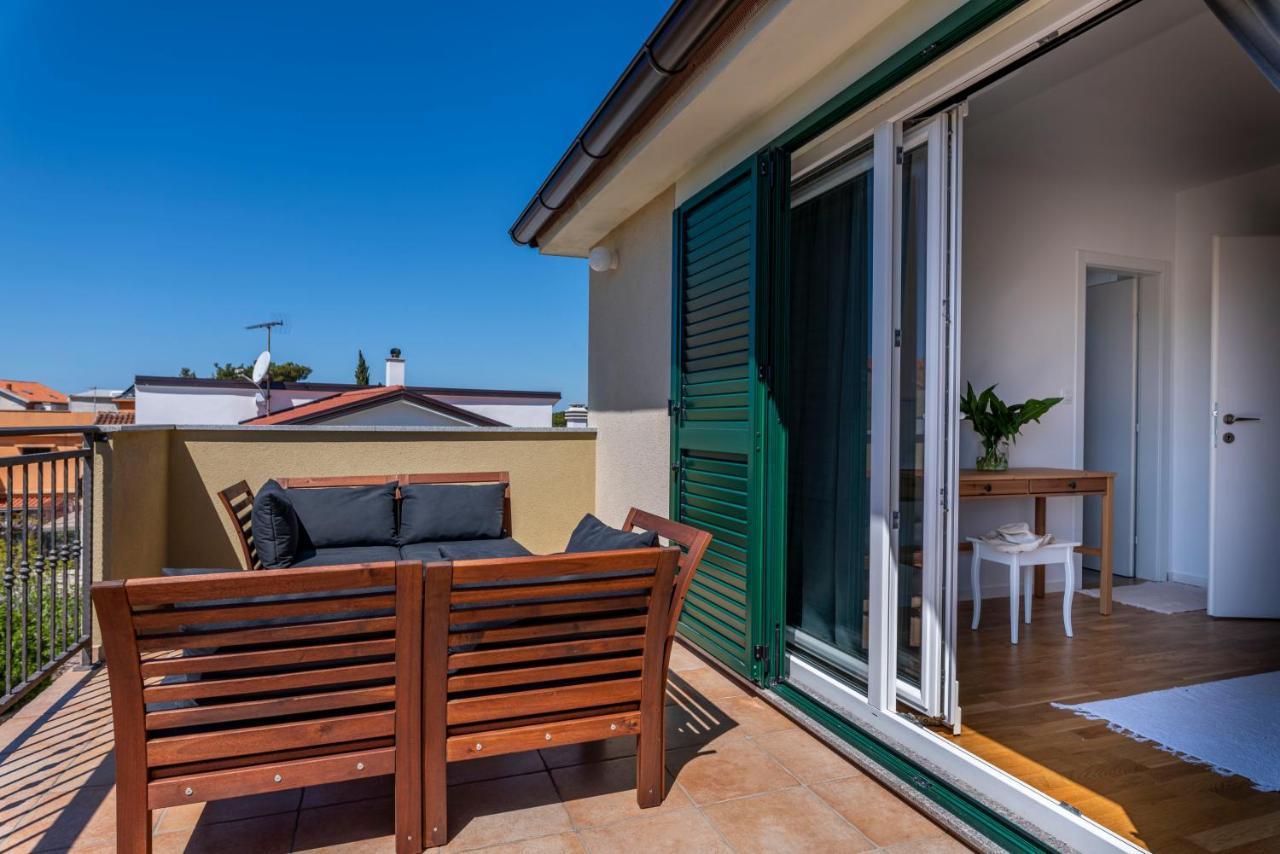 Charming Tale Apartments Modun19 Pirovac Luaran gambar